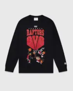 LOONEY TUNES™ X RAPTORS FAST BREAK LONGSLEEVE T-SHIRTLOONEY TUNES™ X RAPTORS FAST BREAK LONGSLEEVE T-SHIRT